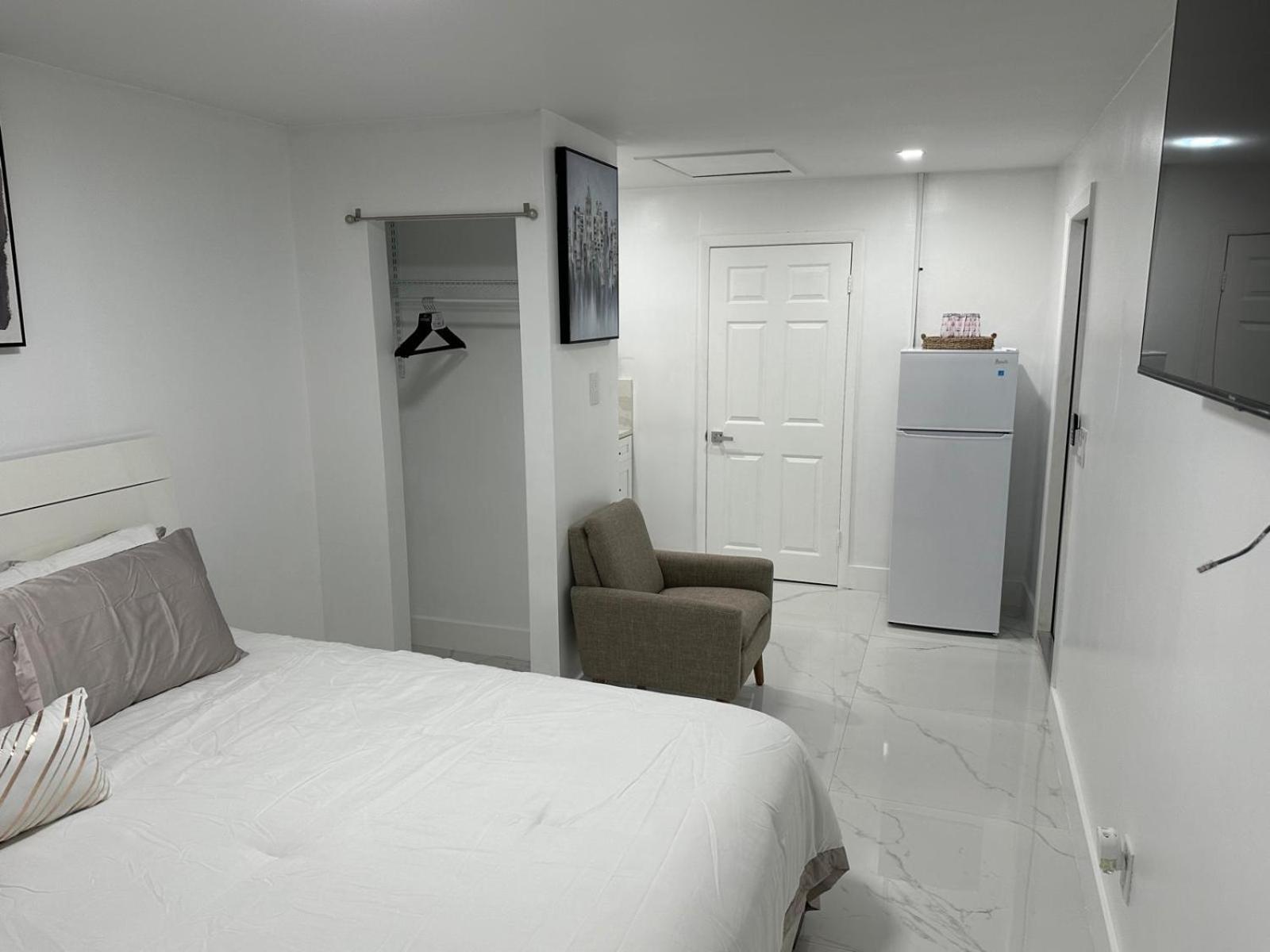 Adrien Guest Studio Miami Gardens Ngoại thất bức ảnh