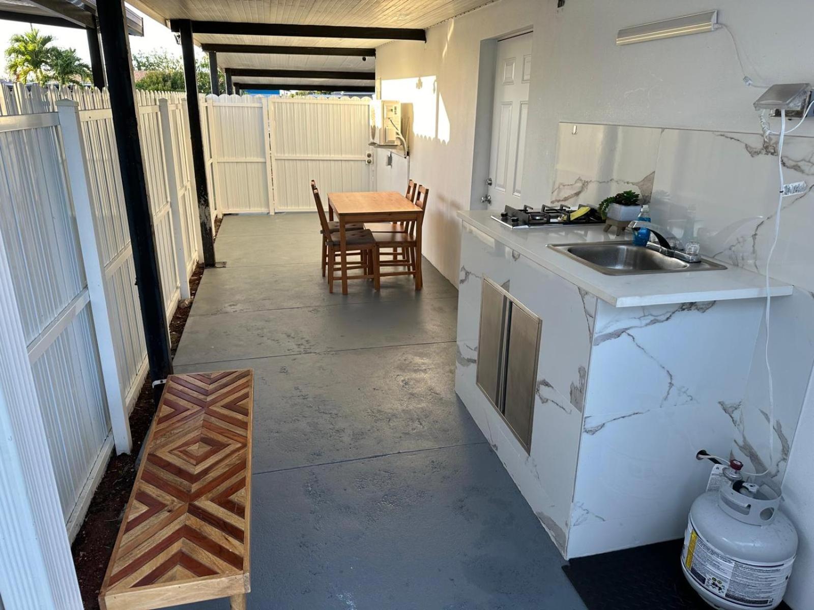 Adrien Guest Studio Miami Gardens Ngoại thất bức ảnh
