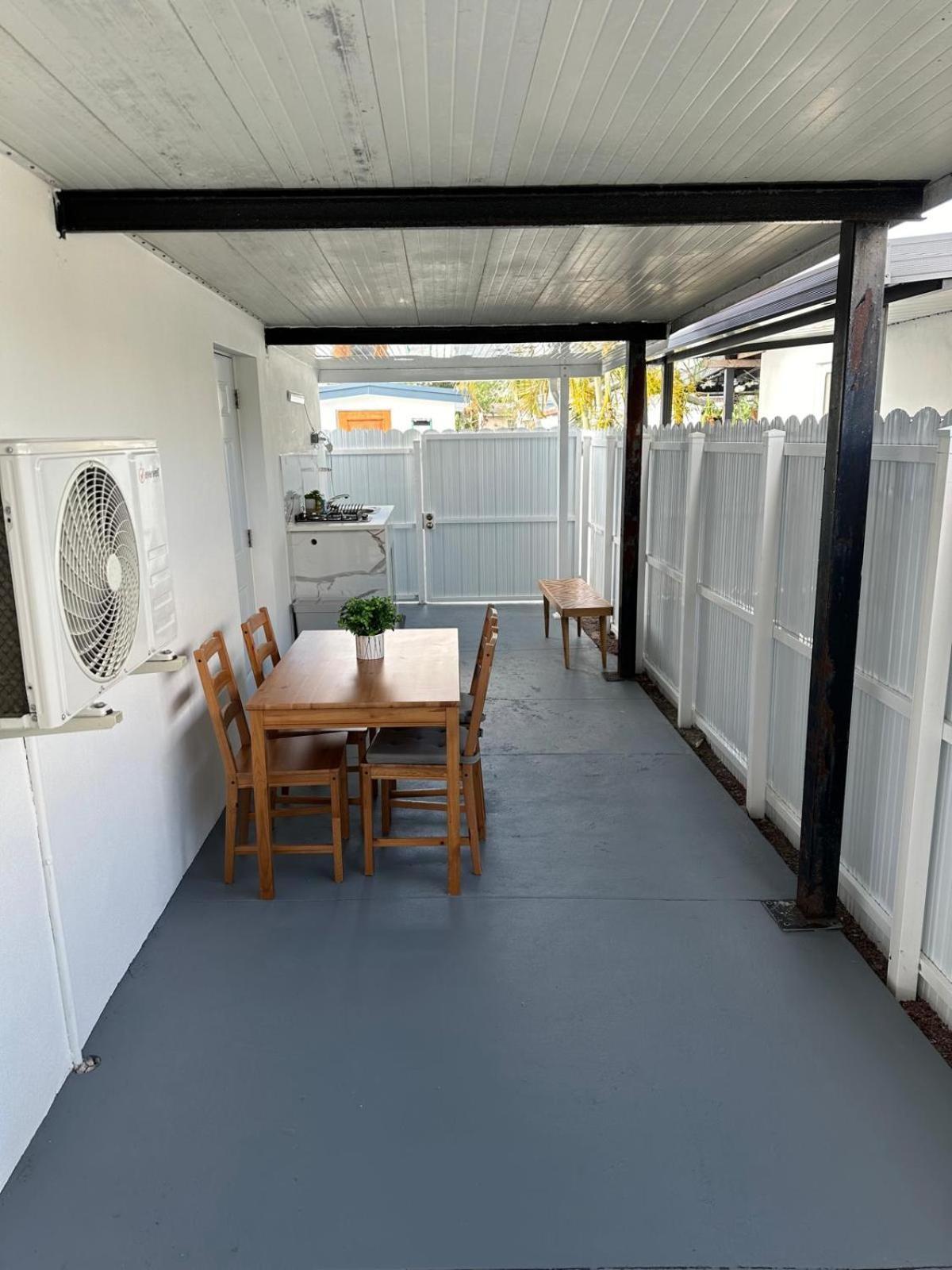 Adrien Guest Studio Miami Gardens Ngoại thất bức ảnh