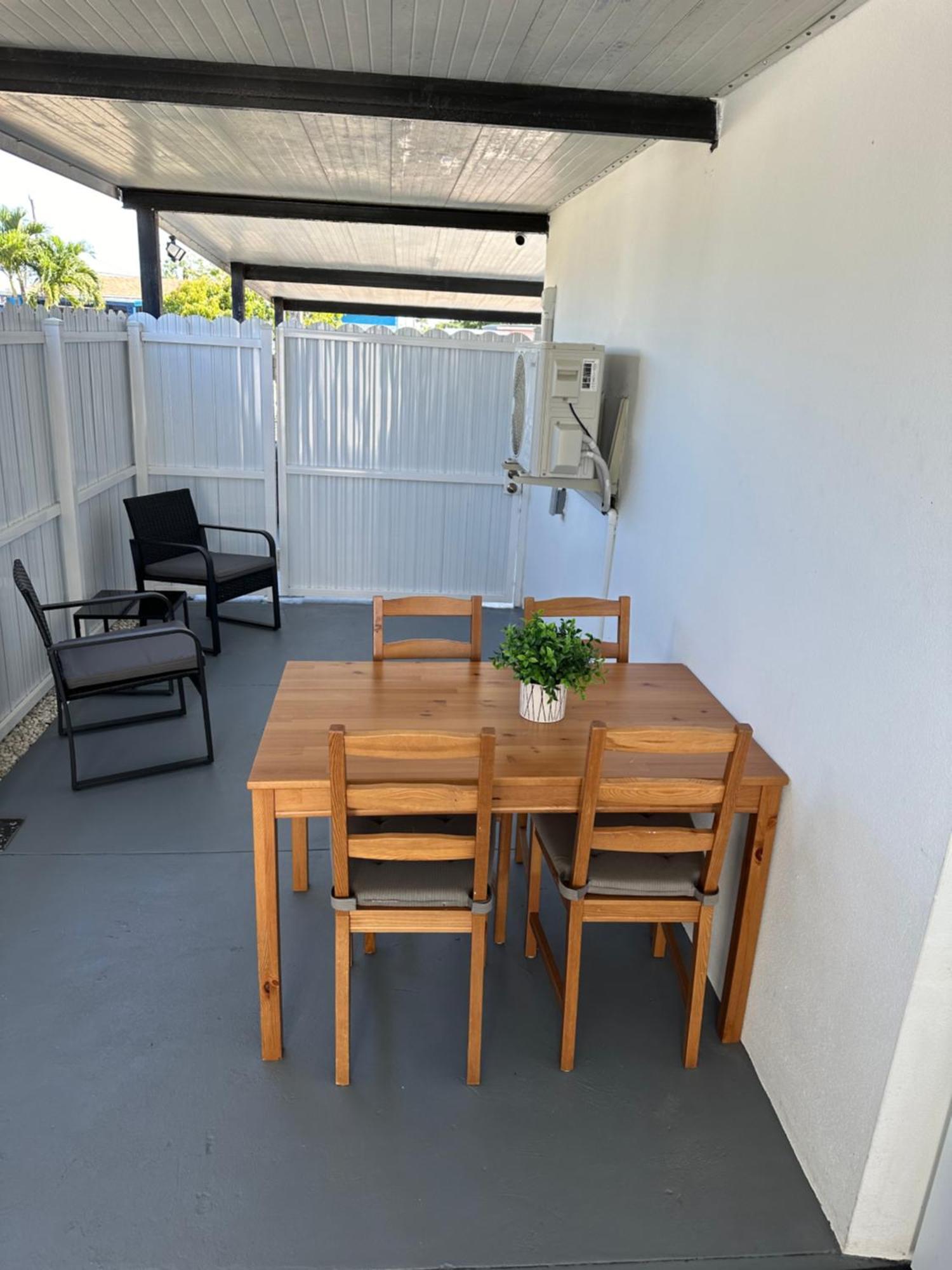 Adrien Guest Studio Miami Gardens Ngoại thất bức ảnh
